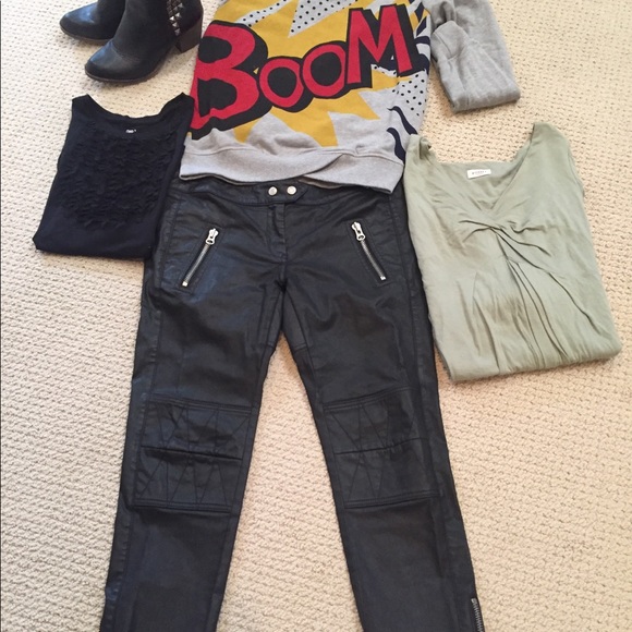 Bundle this outfit! $29 - Picture 2 of 2